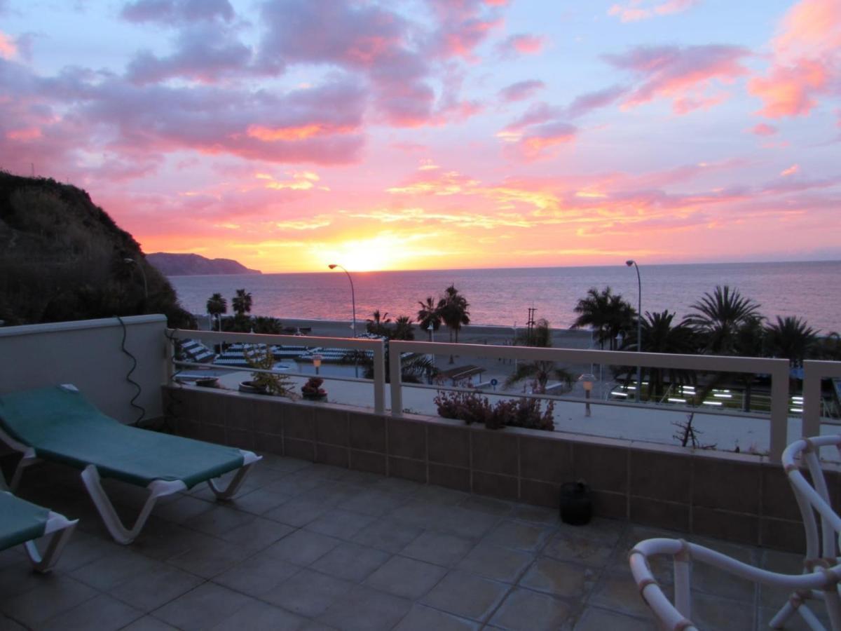 Ferienwohnung Nerja 1ª Linea De Playa De Burriana , Terraza Grande Al Mar Exterior foto